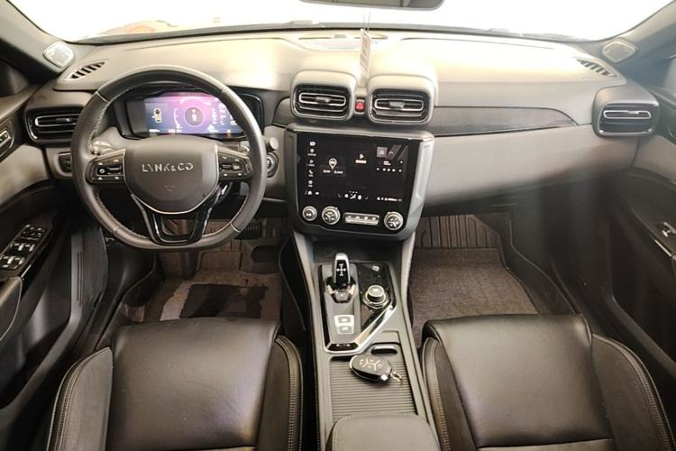Used Lynk & Co 03 2021 1.5TD DCT Jing Champion Edition Center Console
