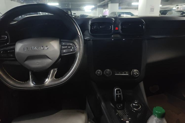 Used Lynk & Co 03 2021 1.5TD DCT JingPro Center Console