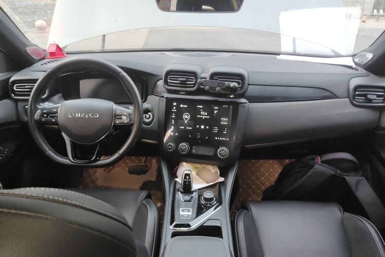 Used Lynk & Co 03 2021 1.5TD DCT Jing Champion Edition Center Console