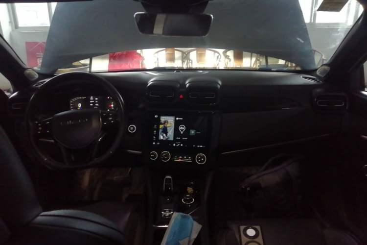 Used Lynk & Co 03 2021 1.5TD DCT Jing Champion Edition Center Console