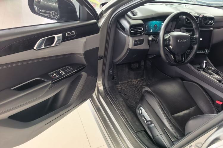 Used Lynk & Co 03 2021 2.0TD Automatic Trendy Champion Edition Driver Seat