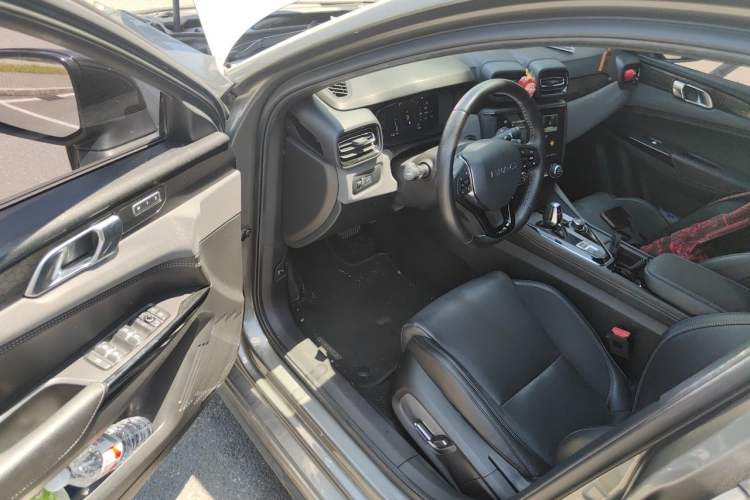 Used Lynk & Co 03 2021 1.5TD DCT Jing Champion Edition Driver Seat