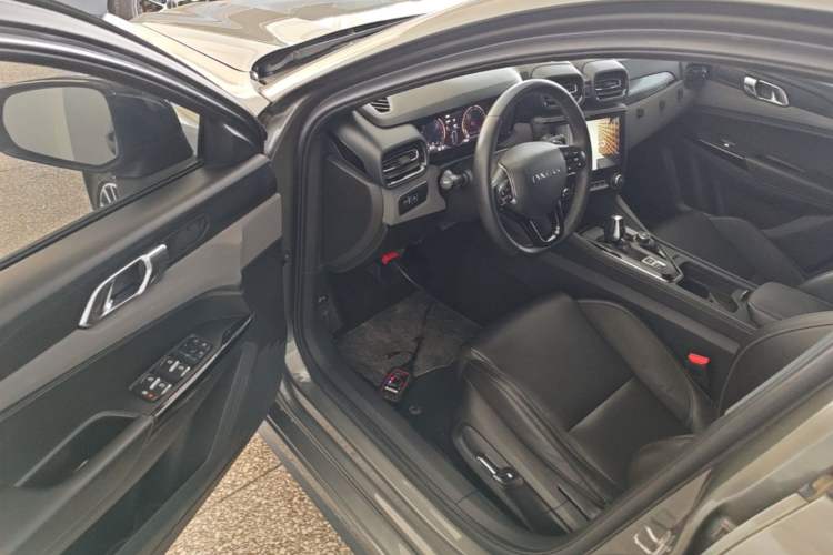 Used Lynk & Co 03 2021 1.5TD DCT JingPlus Driver Seat