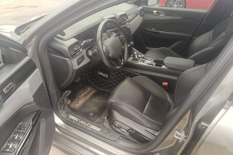 Used Lynk & Co 03 2021 2.0TD Automatic Trendy Champion Edition Driver Seat