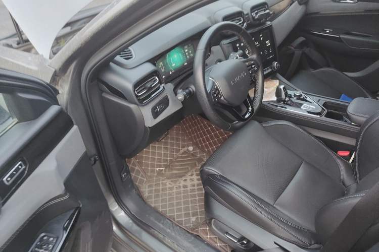 Used Lynk & Co 03 2021 1.5TD DCT Jing Champion Edition Driver Seat