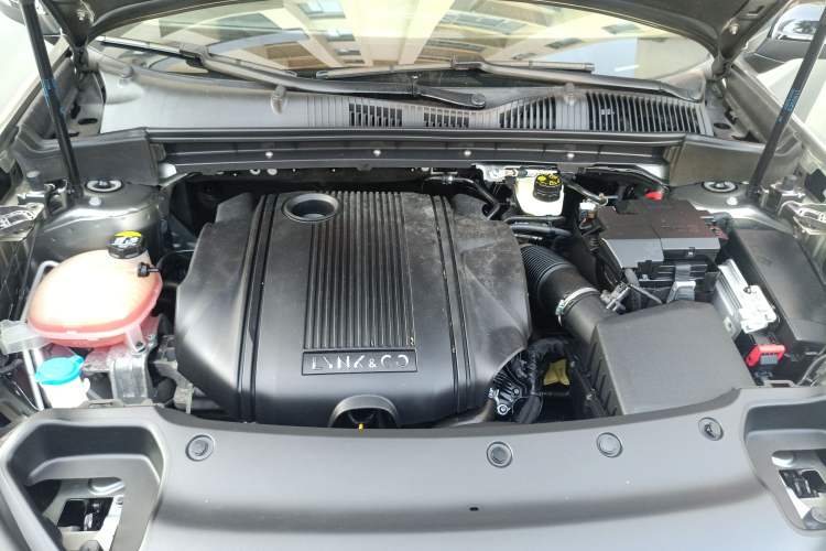 Used Lynk & Co 03 2021 1.5TD DCT JingPlus Engine Bay