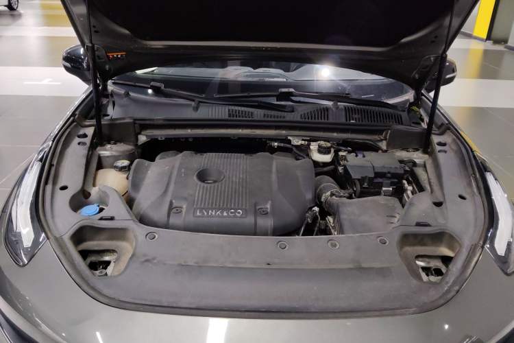Used Lynk & Co 03 2021 2.0TD Automatic Jing Plus Engine Bay