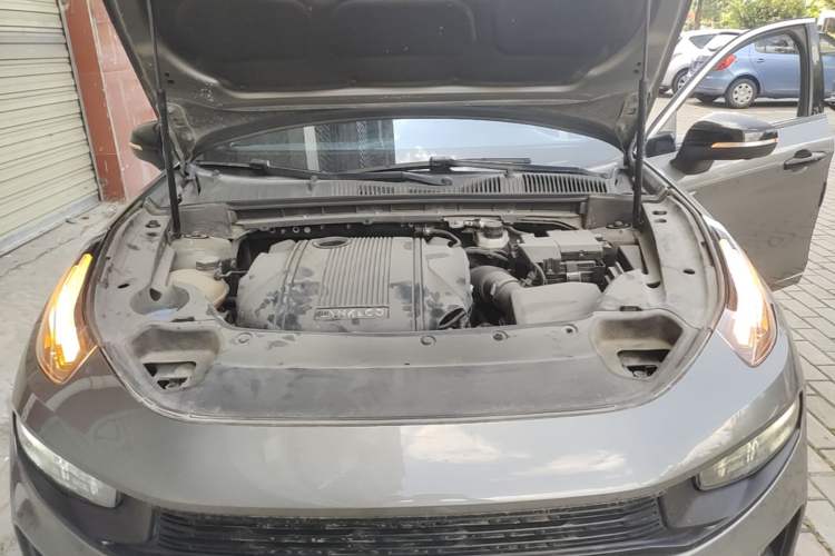 Used Lynk & Co 03 2021 1.5TD DCT Jing Champion Edition Engine Bay