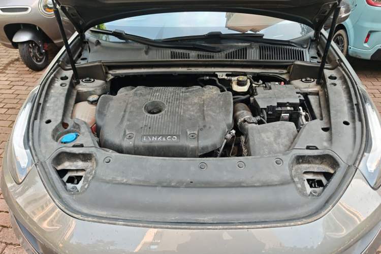 Used Lynk & Co 03 2021 2.0TD Automatic Trendy Champion Edition Engine Bay