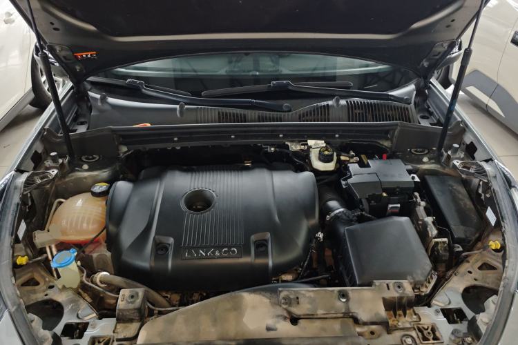 Used Lynk & Co 03 2021 2.0TD Automatic Trendy Champion Edition Engine Bay