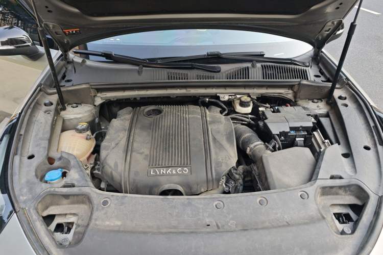 Used Lynk & Co 03 2021 1.5TD DCT Jing Champion Edition Engine Bay
