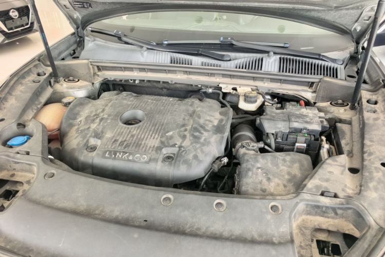 Used Lynk & Co 03 2021 2.0TD Automatic Trendy Champion Edition Engine Bay