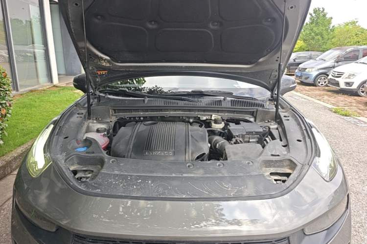 Used Lynk & Co 03 2021 1.5TD DCT JingPlus Engine Bay
