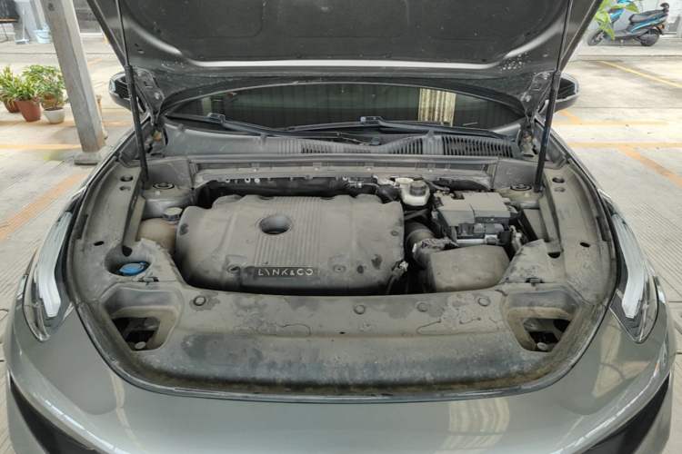 Used Lynk & Co 03 2021 2.0TD Automatic Trendy Champion Edition Engine Bay