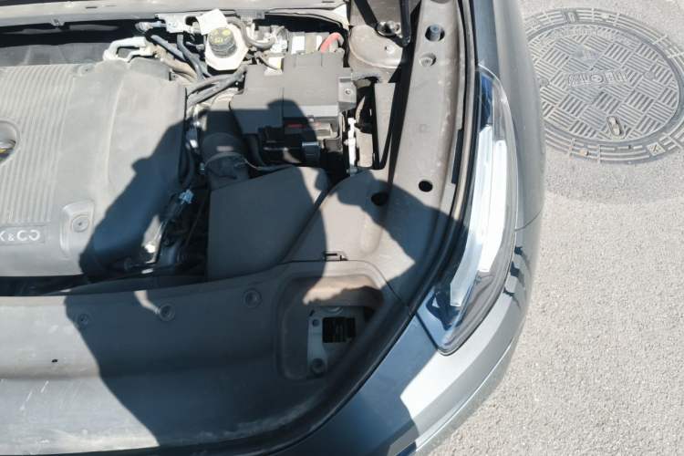 Used Lynk & Co 03 2021 2.0TD Automatic Trendy Champion Edition Engine Bay Left