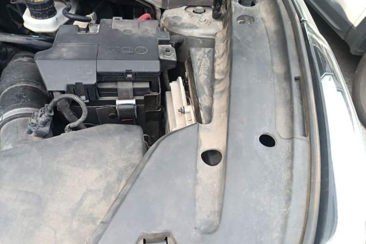 Used Lynk & Co 03 2021 1.5TD DCT Jing Champion Edition Engine Bay Left