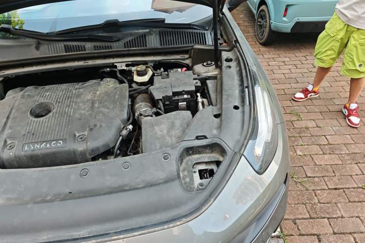 Used Lynk & Co 03 2021 2.0TD Automatic Trendy Champion Edition Engine Bay Left