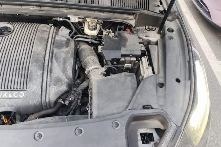 Used Lynk & Co 03 2021 1.5TD DCT Jing Champion Edition Engine Bay Left