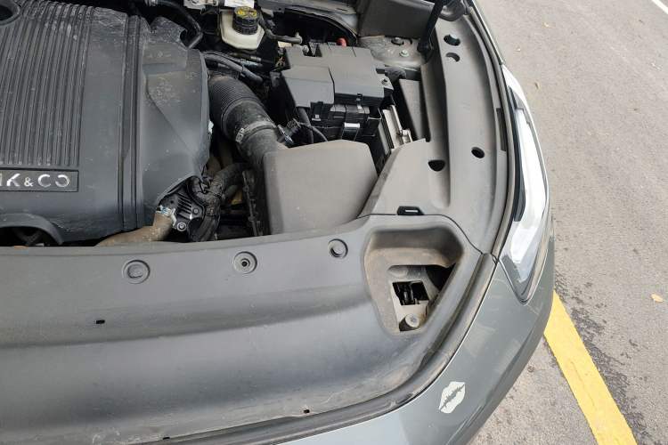 Used Lynk & Co 03 2021 1.5TD DCT JingPlus Engine Bay Left
