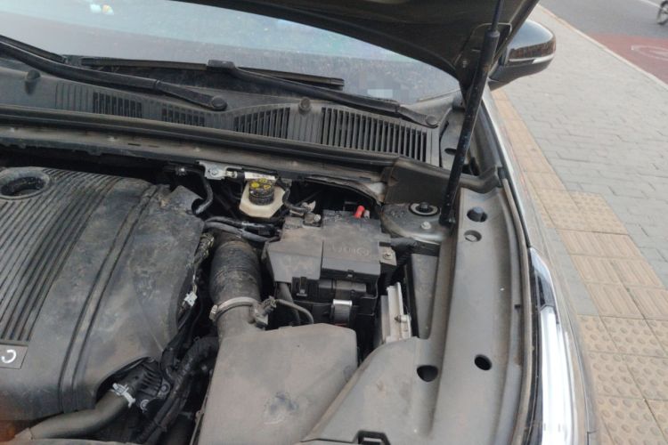 Used Lynk & Co 03 2021 1.5TD DCT Jing Champion Edition Engine Bay Left