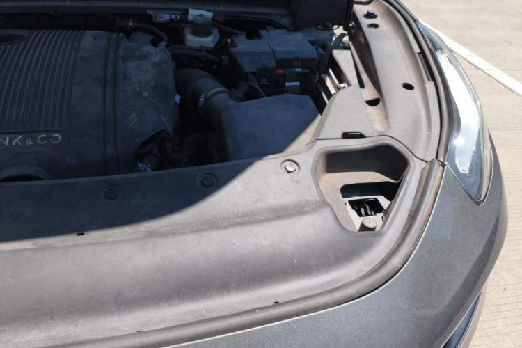 Used Lynk & Co 03 2021 1.5TD DCT Jing Champion Edition Engine Bay Left