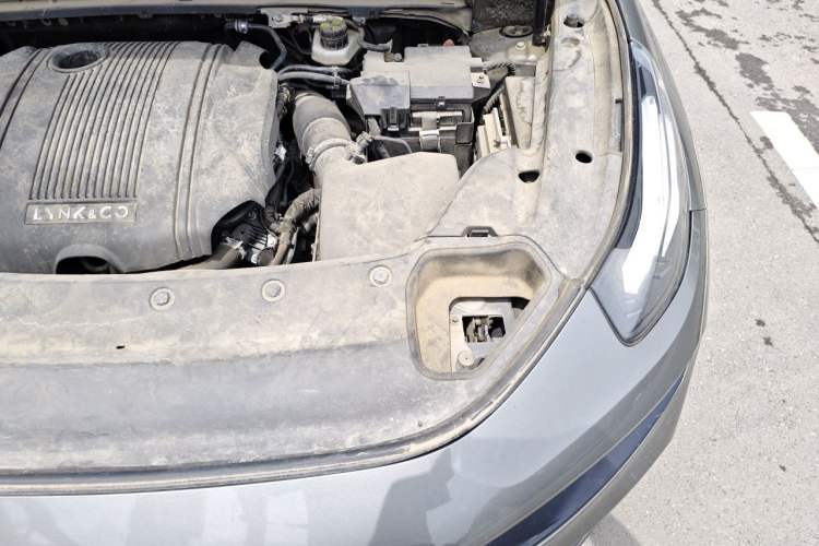 Used Lynk & Co 03 2021 1.5TD DCT Jing Champion Edition Engine Bay Left