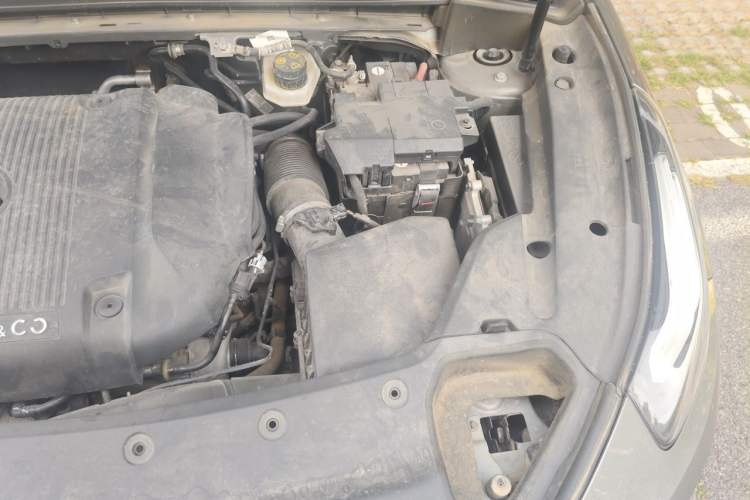 Used Lynk & Co 03 2021 2.0TD Automatic Trendy Champion Edition Engine Bay Left