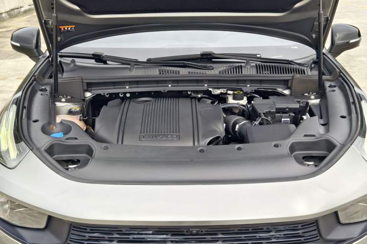 Used Lynk & Co 03 2021 1.5TD DCT Jing Champion Edition Engine Bay