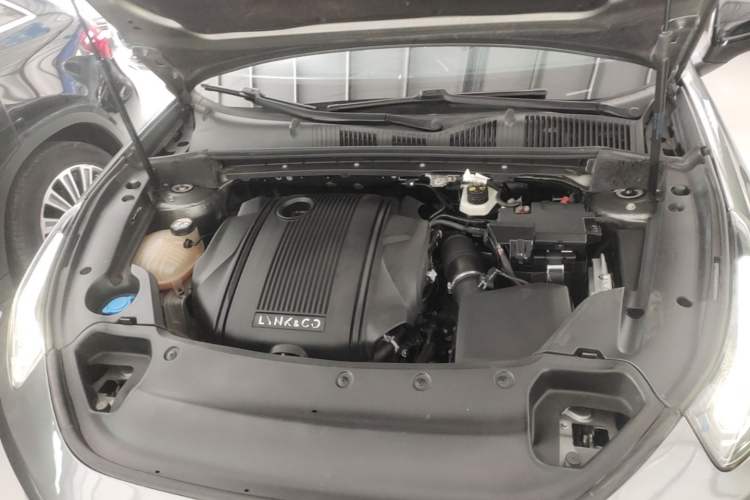 Used Lynk & Co 03 2021 1.5TD DCT Jing Champion Edition Engine Bay