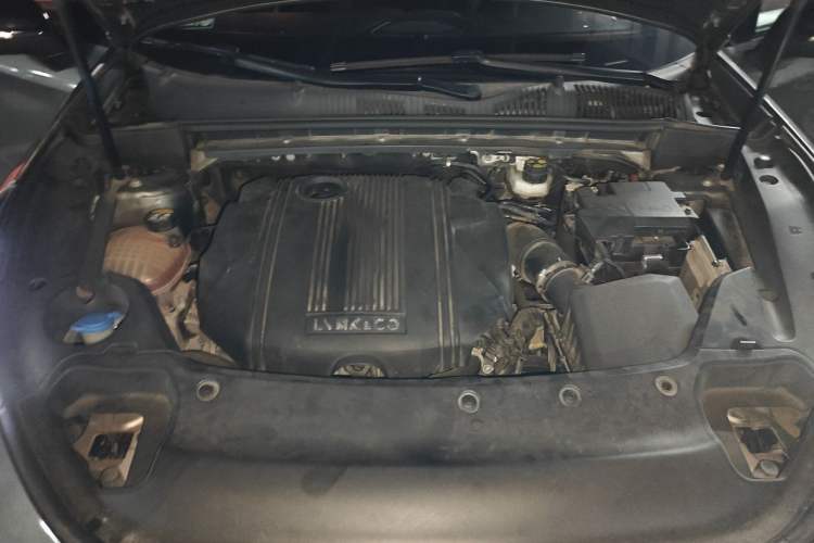 Used Lynk & Co 03 2021 1.5TD DCT JingPro Engine Bay