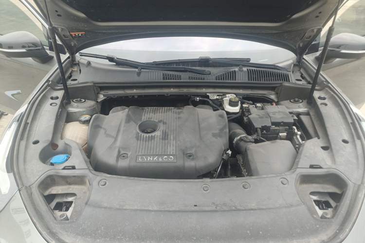 Used Lynk & Co 03 2021 2.0TD Automatic Trendy Champion Edition Engine Bay