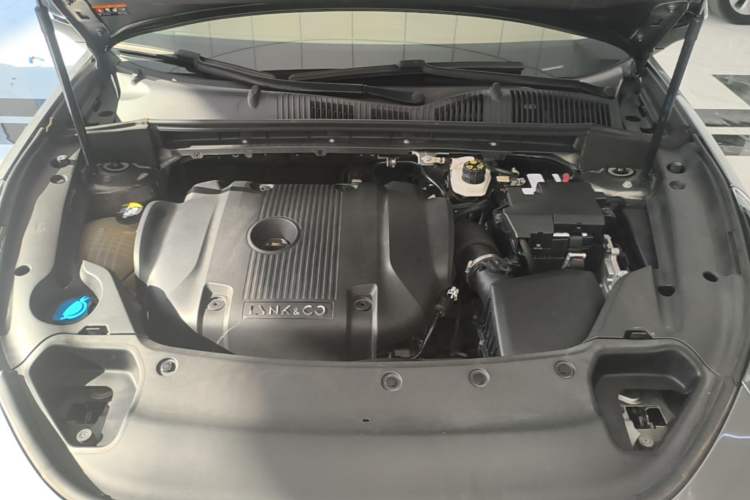 Used Lynk & Co 03 2021 2.0TD Automatic Trendy Champion Edition Engine Bay