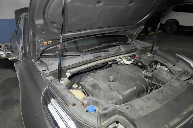 Used Lynk & Co 03 2021 2.0TD Automatic Trendy Champion Edition Engine Bay Right