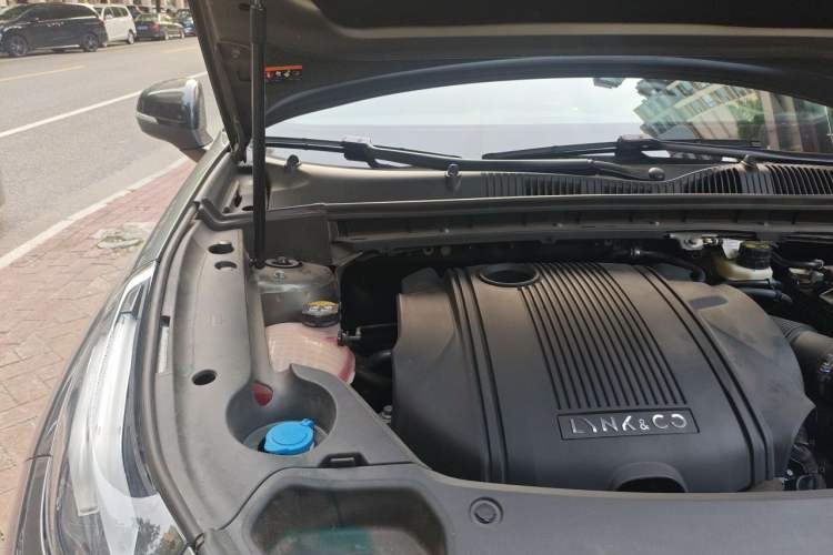 Used Lynk & Co 03 2021 1.5TD DCT JingPlus Engine Bay Right