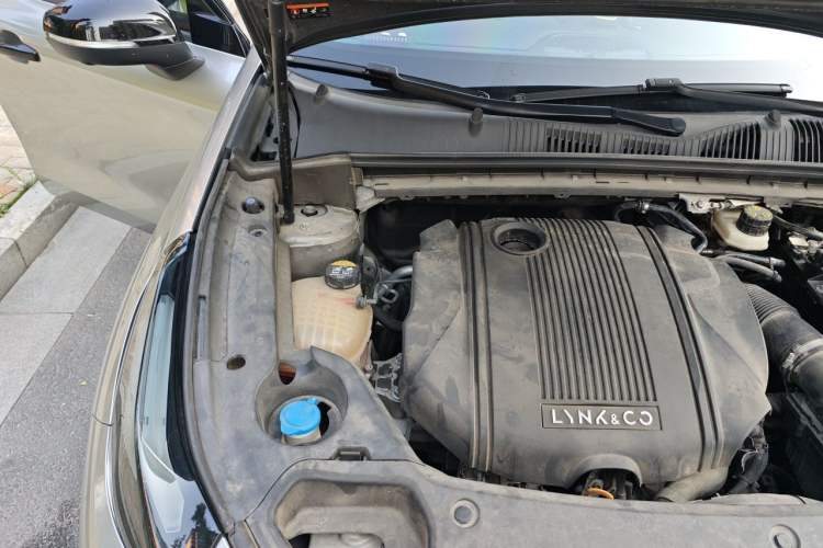 Used Lynk & Co 03 2021 1.5TD DCT Jing Champion Edition Engine Bay Right
