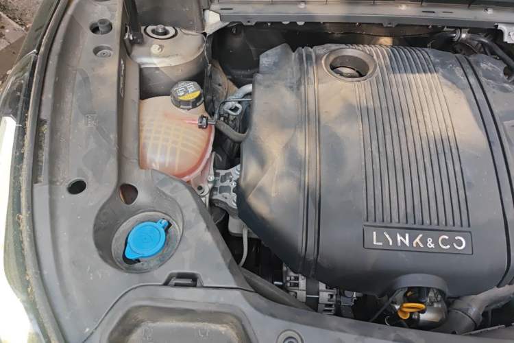 Used Lynk & Co 03 2021 1.5TD DCT Jing Champion Edition Engine Bay Right