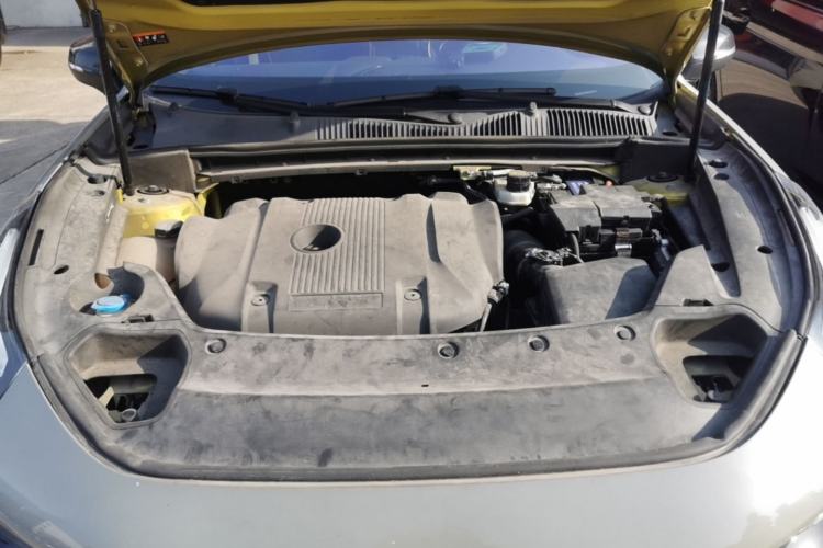 Used Lynk & Co 03 2021 03+ 2.0TD Automatic Wind-Chasing Edition Engine Bay