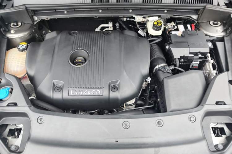 Used Lynk & Co 03 2021 2.0TD Automatic Jing Plus Engine Bay