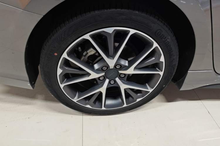 Used Lynk & Co 03 2021 1.5TD DCT Jing Champion Edition Exterior 5