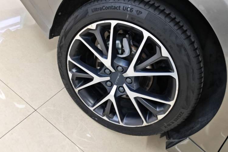 Used Lynk & Co 03 2021 1.5TD DCT Jing Champion Edition Exterior 5