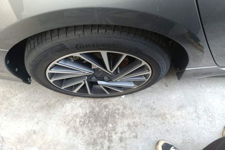 Used Lynk & Co 03 2021 1.5TD DCT JingPlus Exterior 8