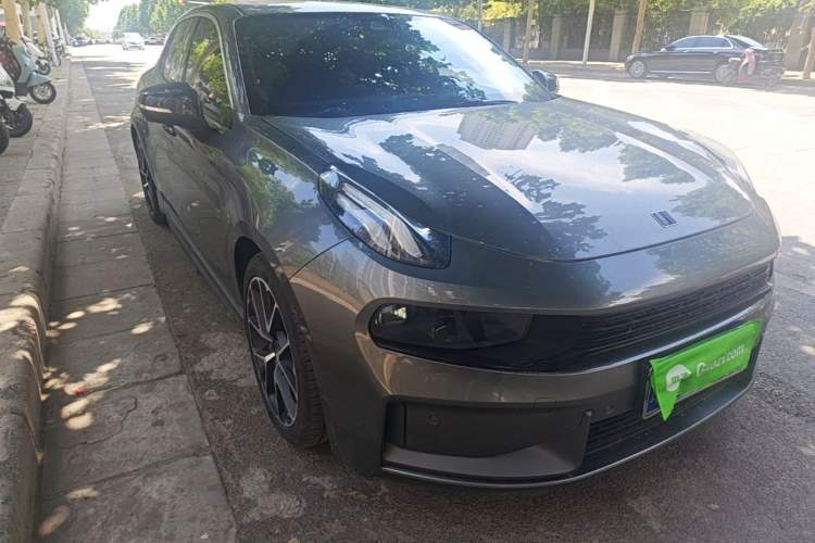 Used Lynk & Co 03 2021 1.5TD DCT Jing Champion Edition Front Right 45 Deg