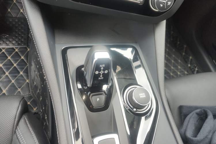 Used Lynk & Co 03 2021 2.0TD Automatic Trendy Champion Edition Gear Lever