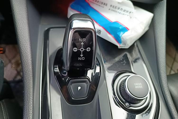 Used Lynk & Co 03 2021 1.5TD DCT Jing Champion Edition Gear Lever