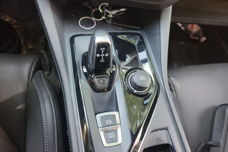 Used Lynk & Co 03 2021 2.0TD Automatic Trendy Champion Edition Gear Lever