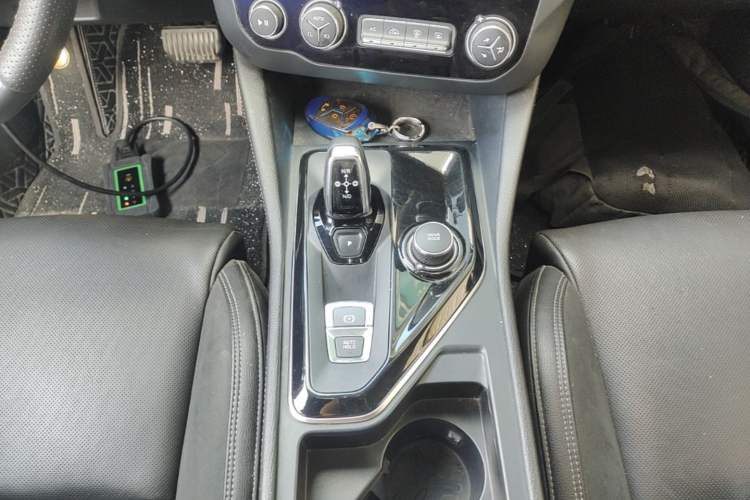 Used Lynk & Co 03 2021 1.5TD DCT Jing Champion Edition Gear Lever