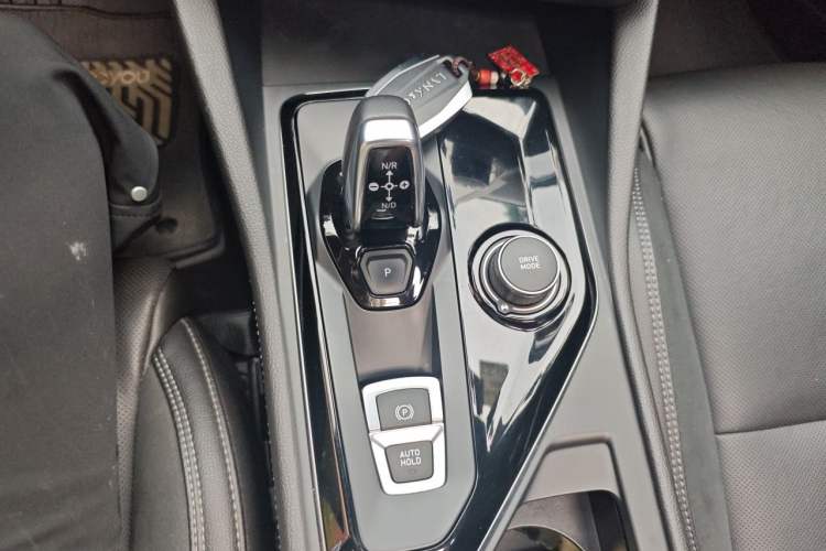 Used Lynk & Co 03 2021 2.0TD Automatic Trendy Champion Edition Gear Lever