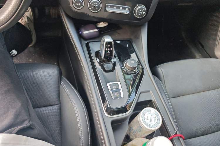 Used Lynk & Co 03 2021 1.5TD DCT Jing Champion Edition Gear Lever