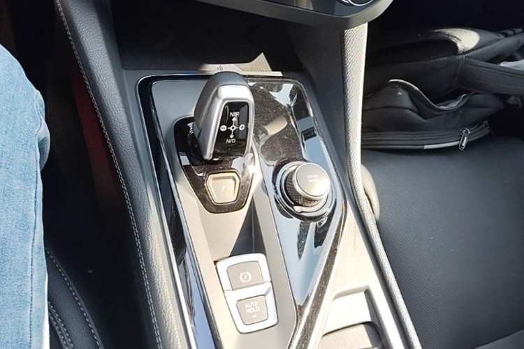 Used Lynk & Co 03 2021 1.5TD DCT Jing Champion Edition Gear Lever