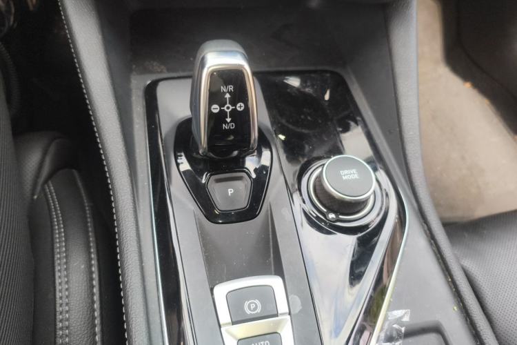 Used Lynk & Co 03 2021 1.5TD DCT Jing Champion Edition Gear Lever